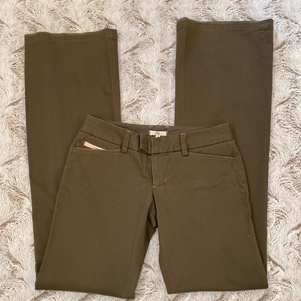 Joie Remedy Olive Green Flare Pants 7.5” rise. 33” inseam. 15” waist